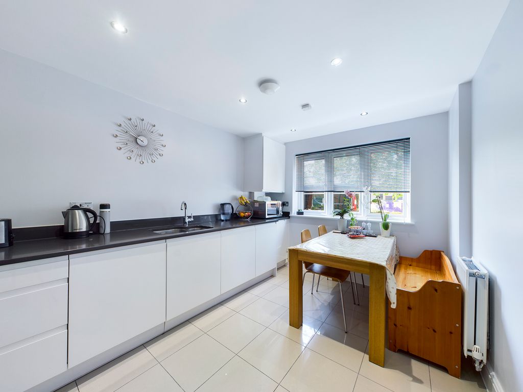 Property photo 3 of 13 Image