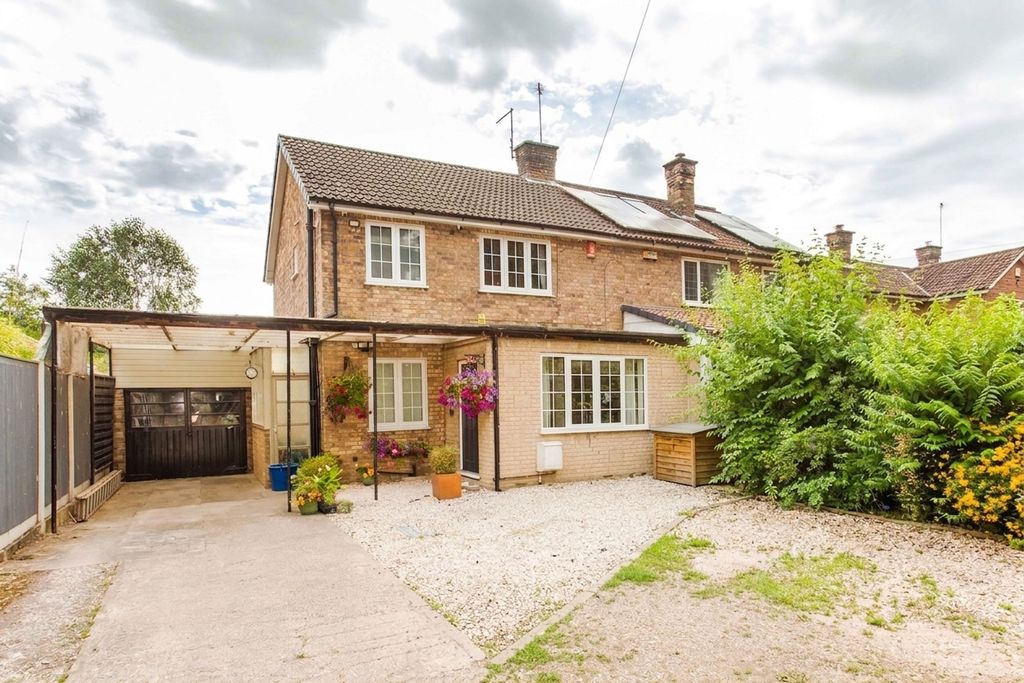 Property photo 1 of 40
