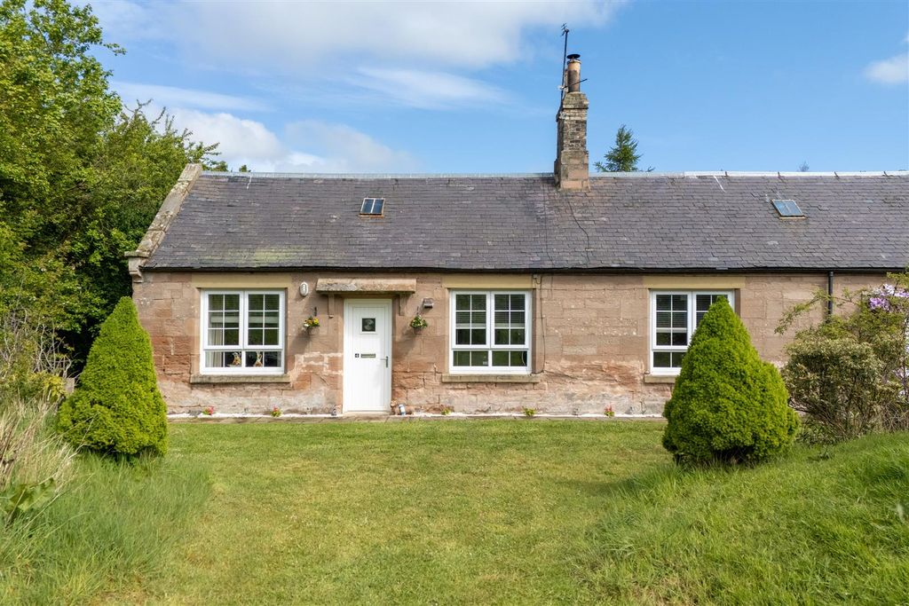 Property photo 1 of 14 4_Fishwick_Mains_Cottage-1.Jpg