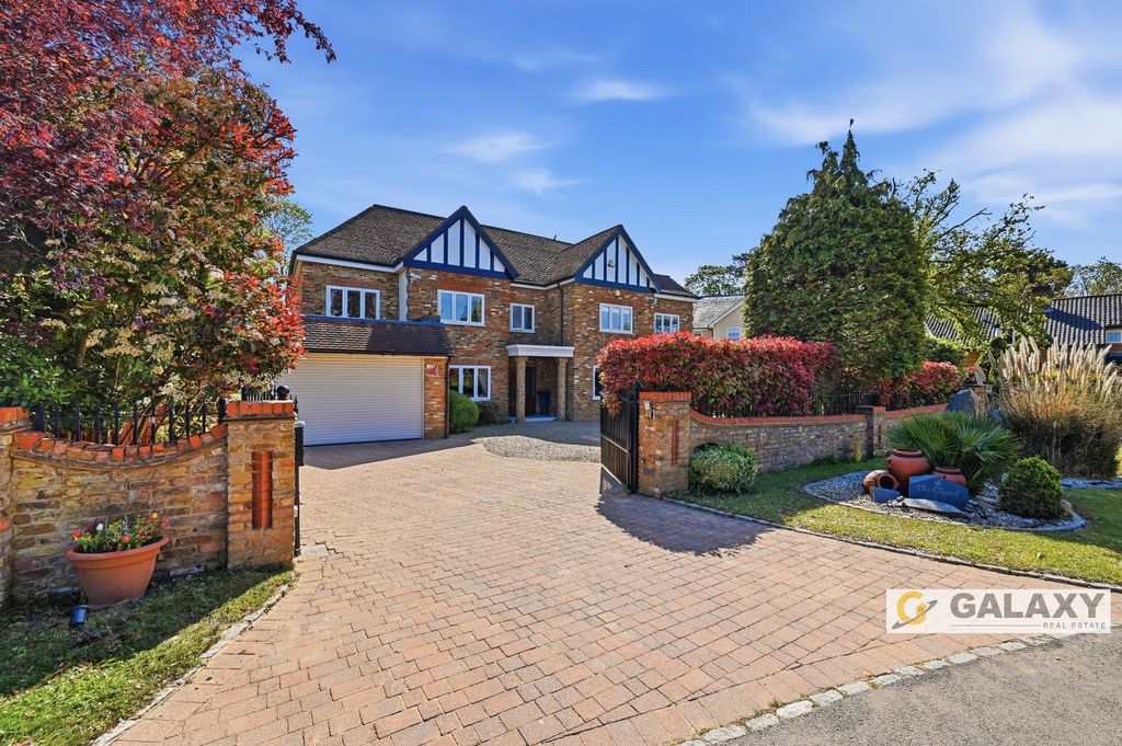 Property photo 1 of 30