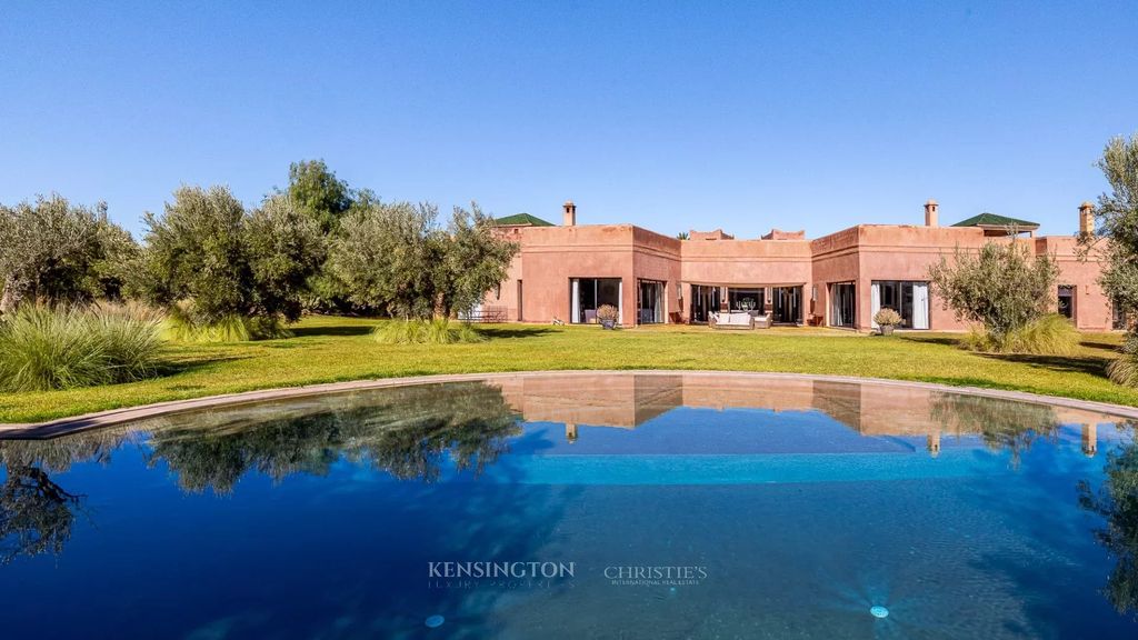 Property photo 2 of 24