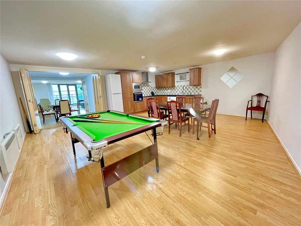 Property photo 1 of 17 Picture No. 16