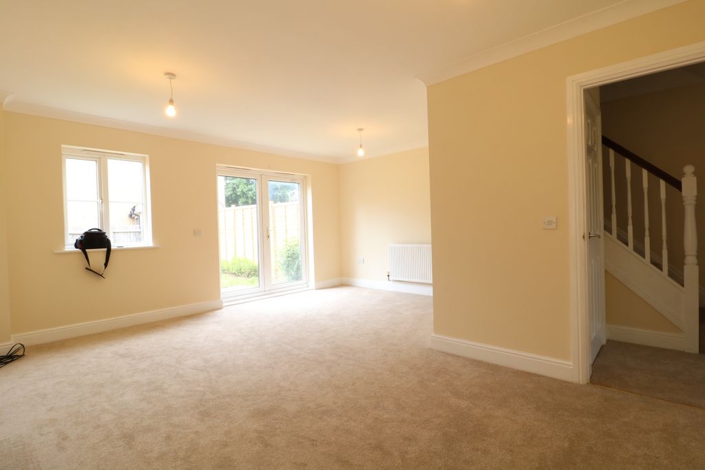 Property photo 2 of 12 Living Room