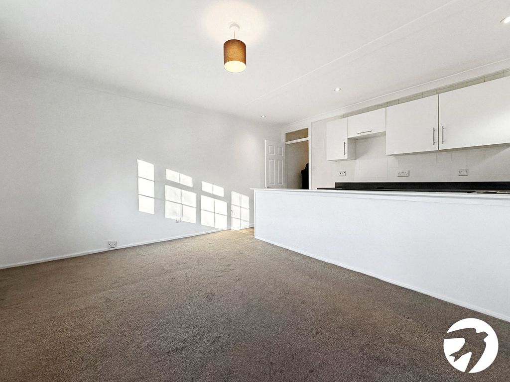 Property photo 3 of 7 Picture No. 06