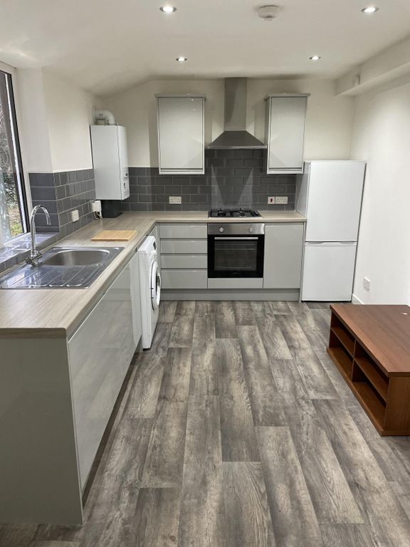Property photo 3 of 15 Https://Cdn.Rmcloud.Online/Rmc-Temp-Live/Rent/0Dcd