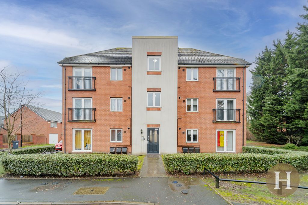 Property photo 1 of 17