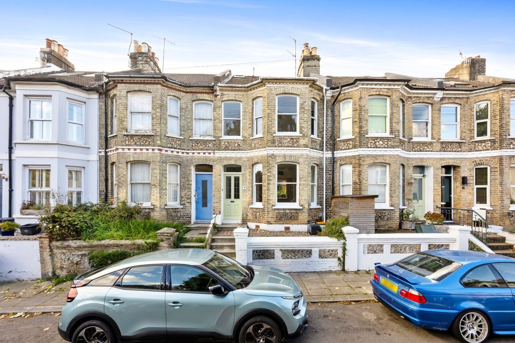 Property photo 1 of 20 Picture No. 25