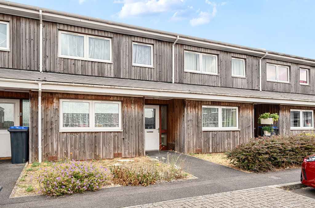 Property photo 1 of 9 1495607-2-6A621Da...