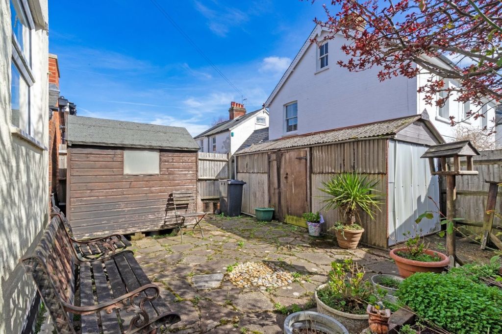 Property photo 2 of 13 Garden