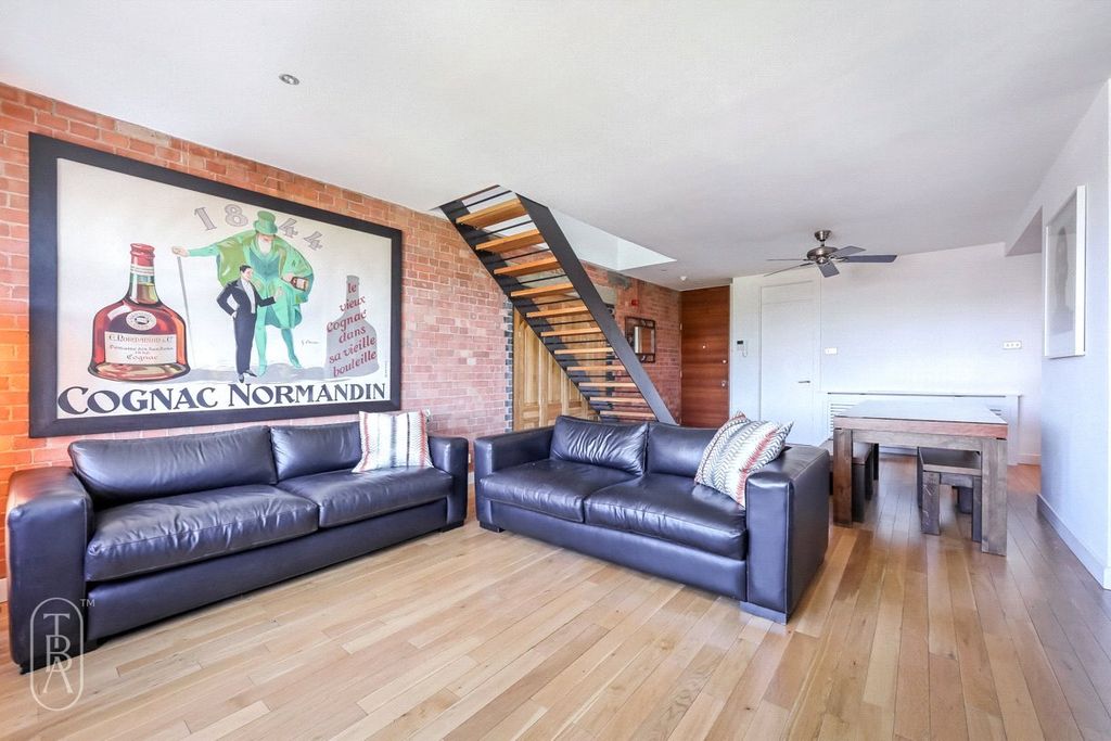 Property photo 3 of 9 Picture No. 01