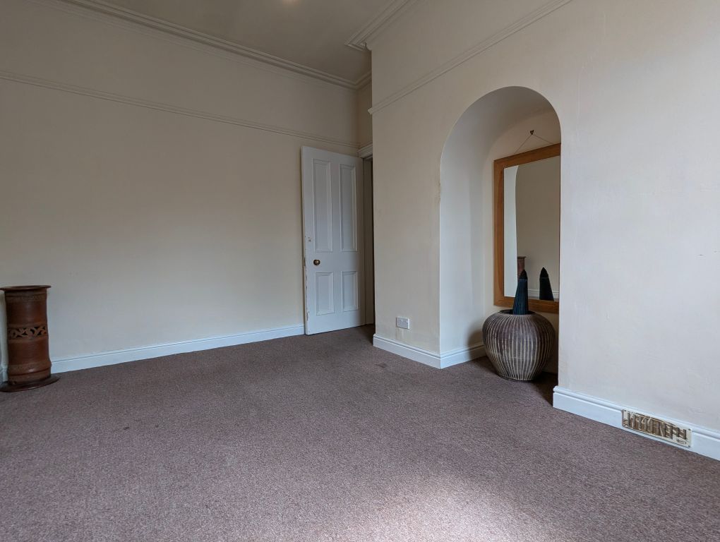 Property photo 3 of 23
