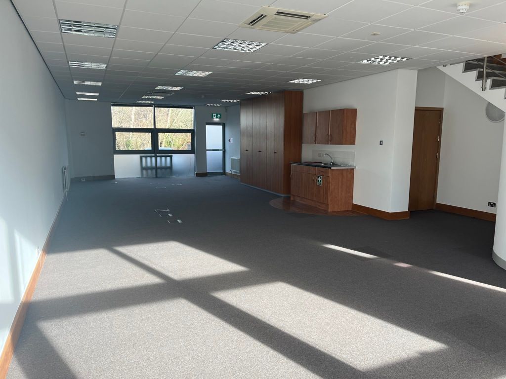 Property photo 3 of 7 Photo 2