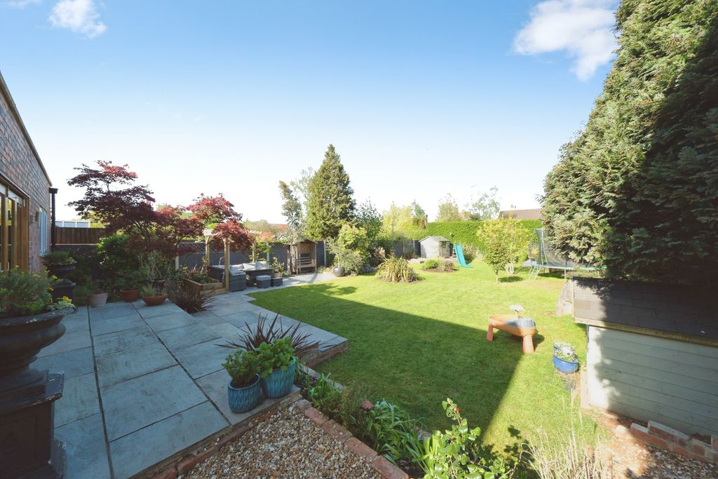Additional image 24 of 5 bed detached house for saleWyvern Avenue, Nottingham NG10