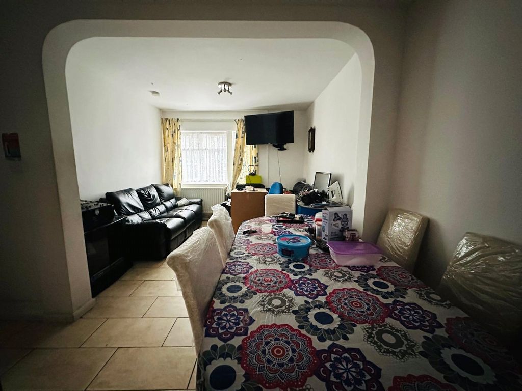 Property photo 2 of 15 Picture 2