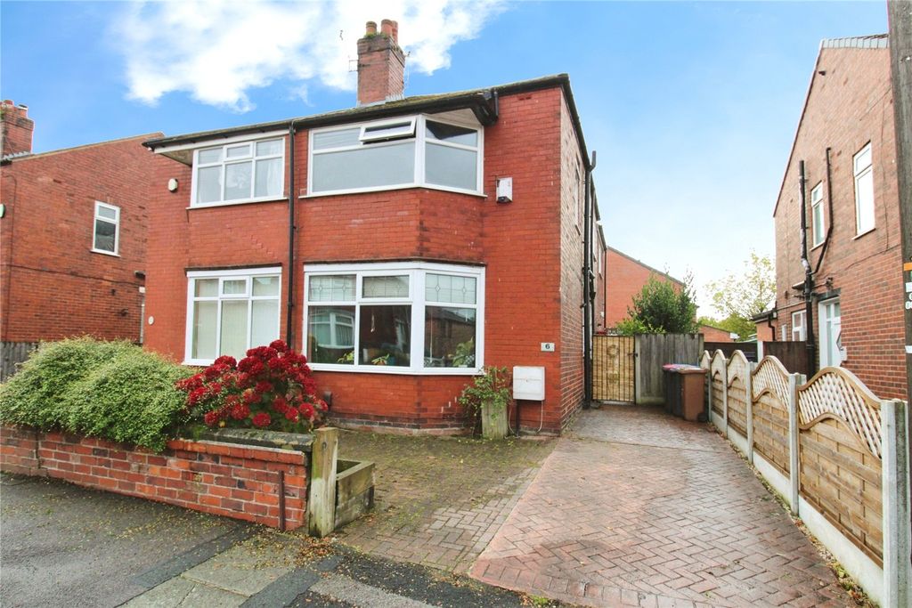 Property photo 1 of 18 Picture No. 04