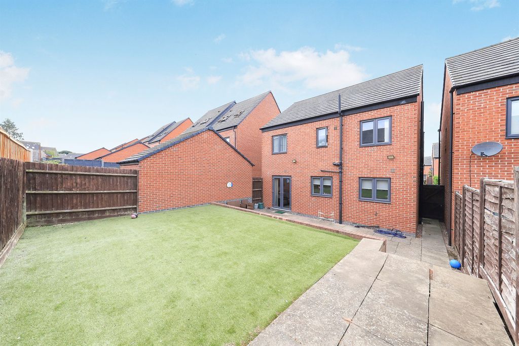 Property photo 2 of 17