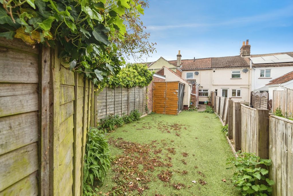 Property photo 2 of 16 Rear