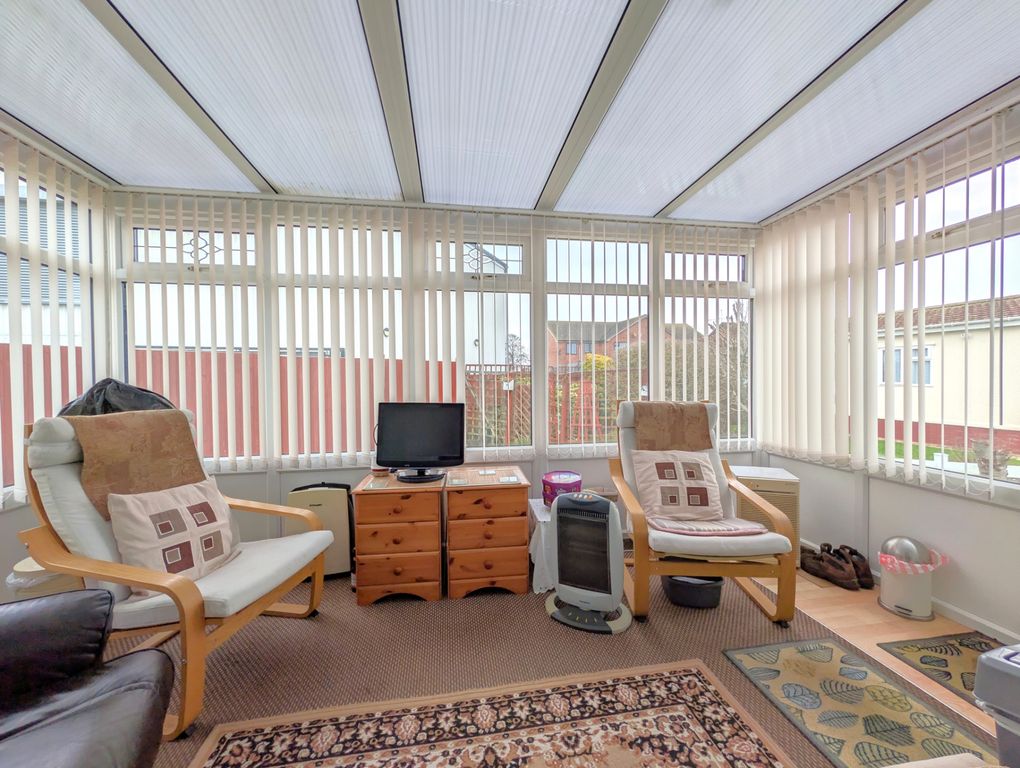 Property photo 2 of 13 Conservatory