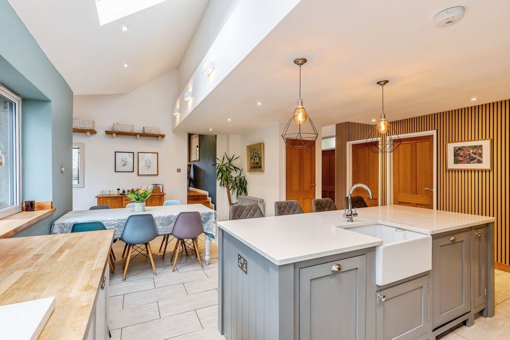 Property photo 3 of 12 02 Kitchen / Dining Room