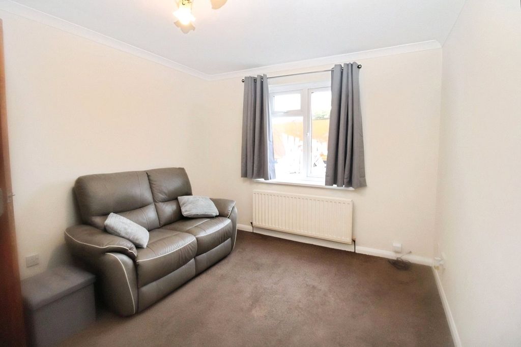 Property photo 3 of 8 Living Room