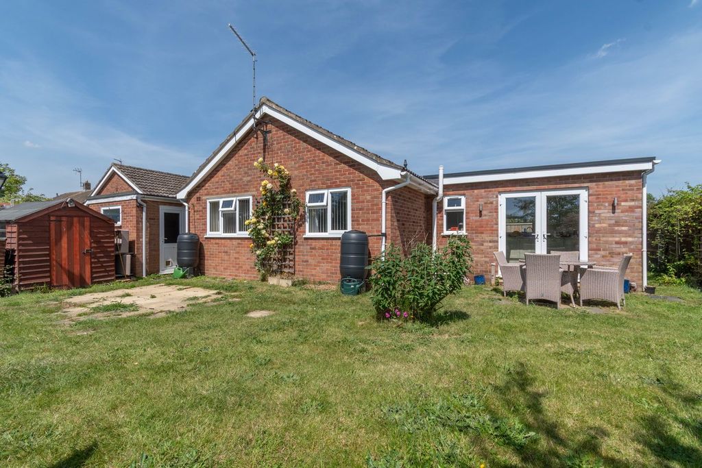 Property photo 2 of 23