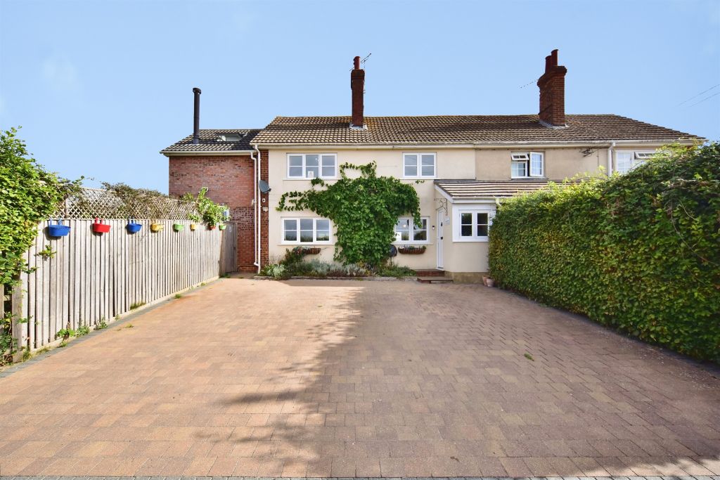 Property photo 1 of 28