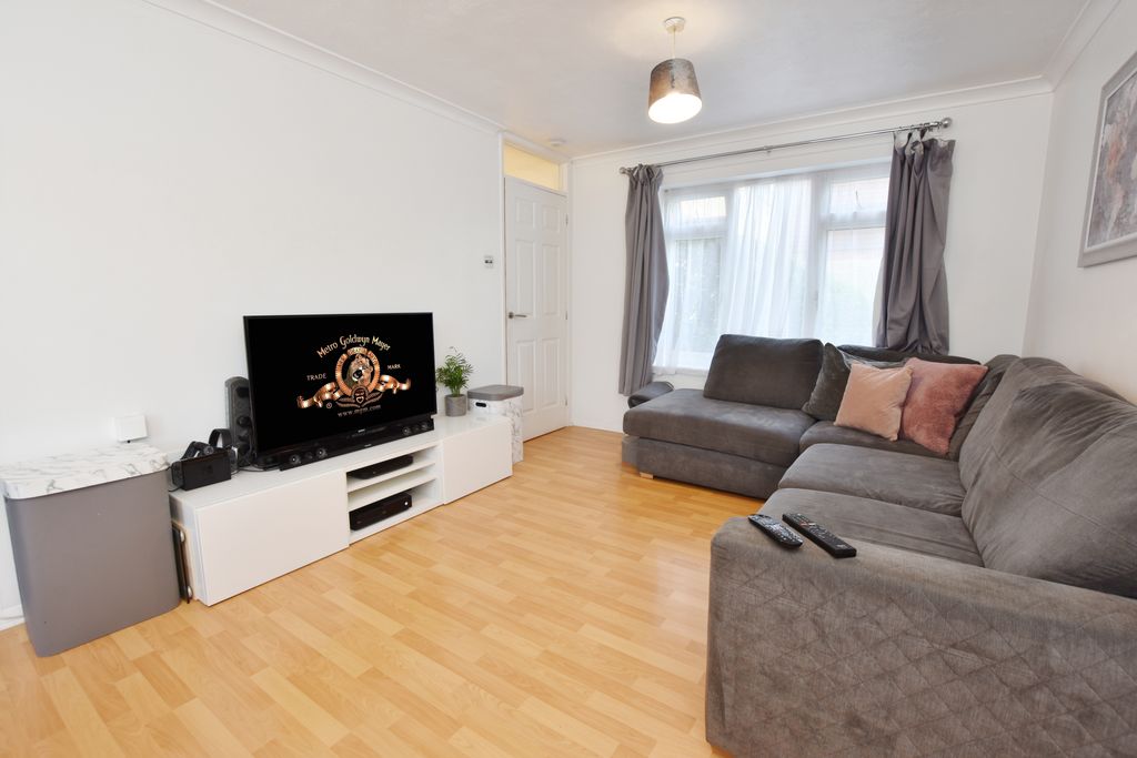 Property photo 2 of 8 Living Room