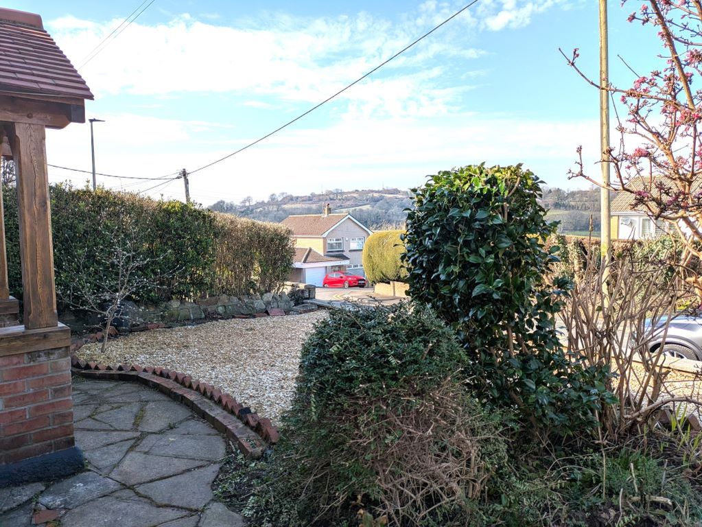 Property photo 2 of 10 Entrance Porch