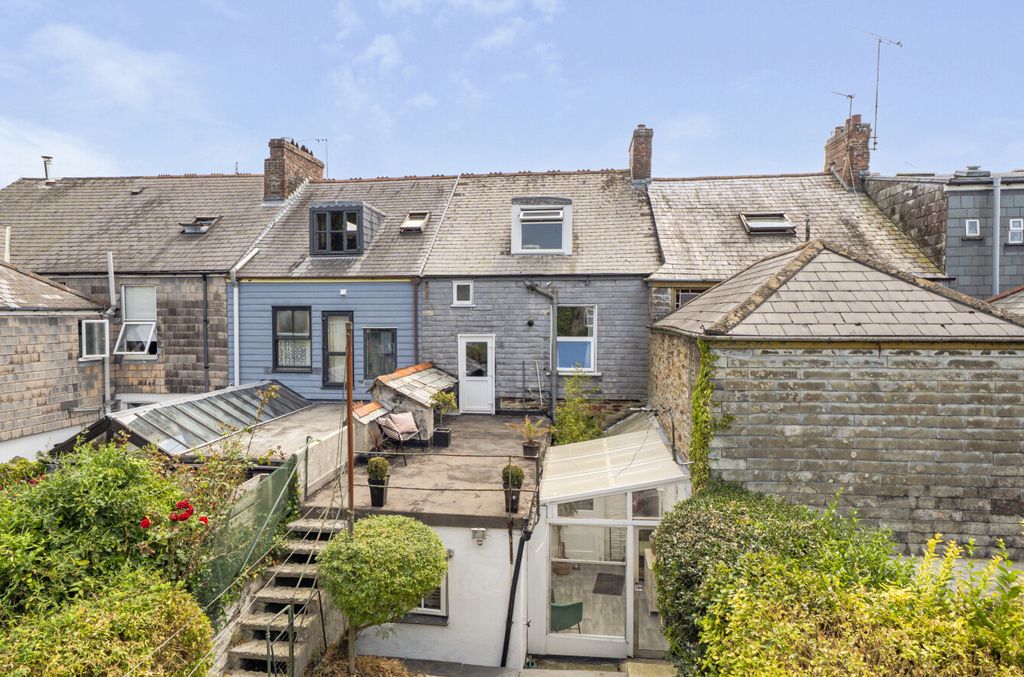 Property photo 2 of 20 1488033-1-6A58F99...