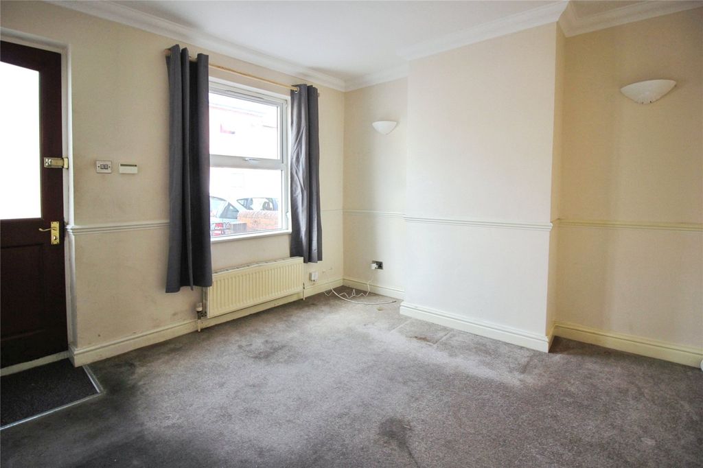 Property photo 2 of 9 Picture No. 08
