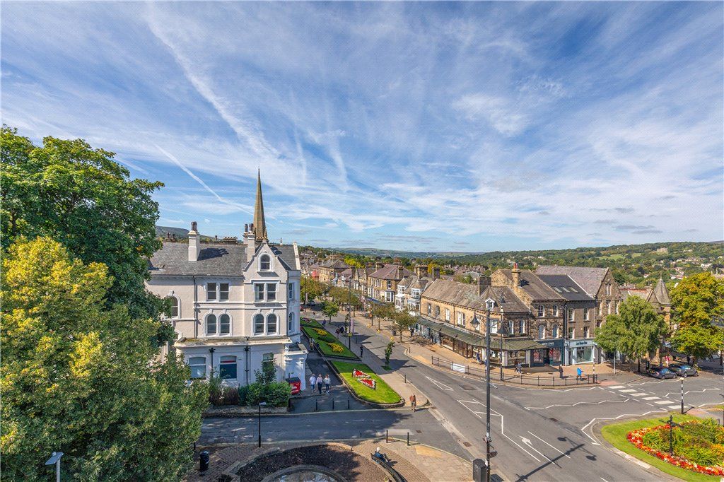 Property photo 1 of 11 In Ilkley's Heart