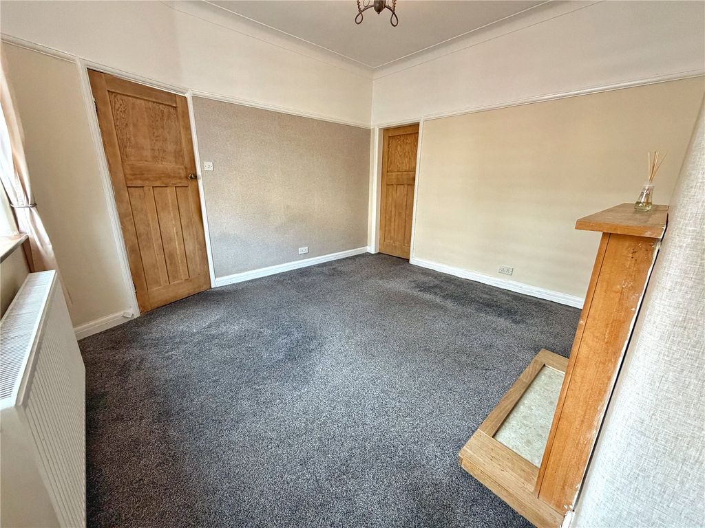Property photo 3 of 13 Picture No. 26