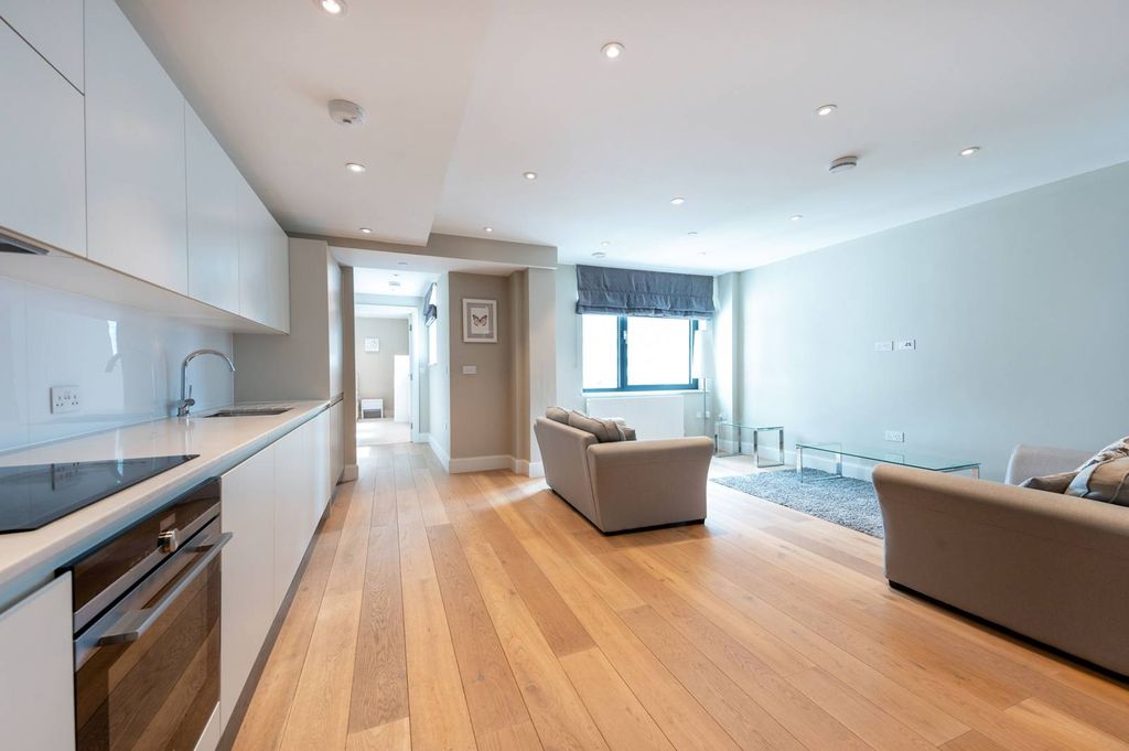 Property photo 3 of 9