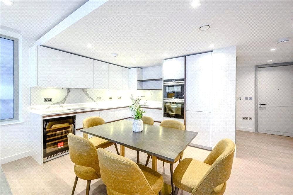 Property photo 3 of 16 Picture No. 13