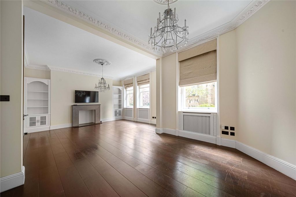 Property photo 2 of 17 Picture No. 15