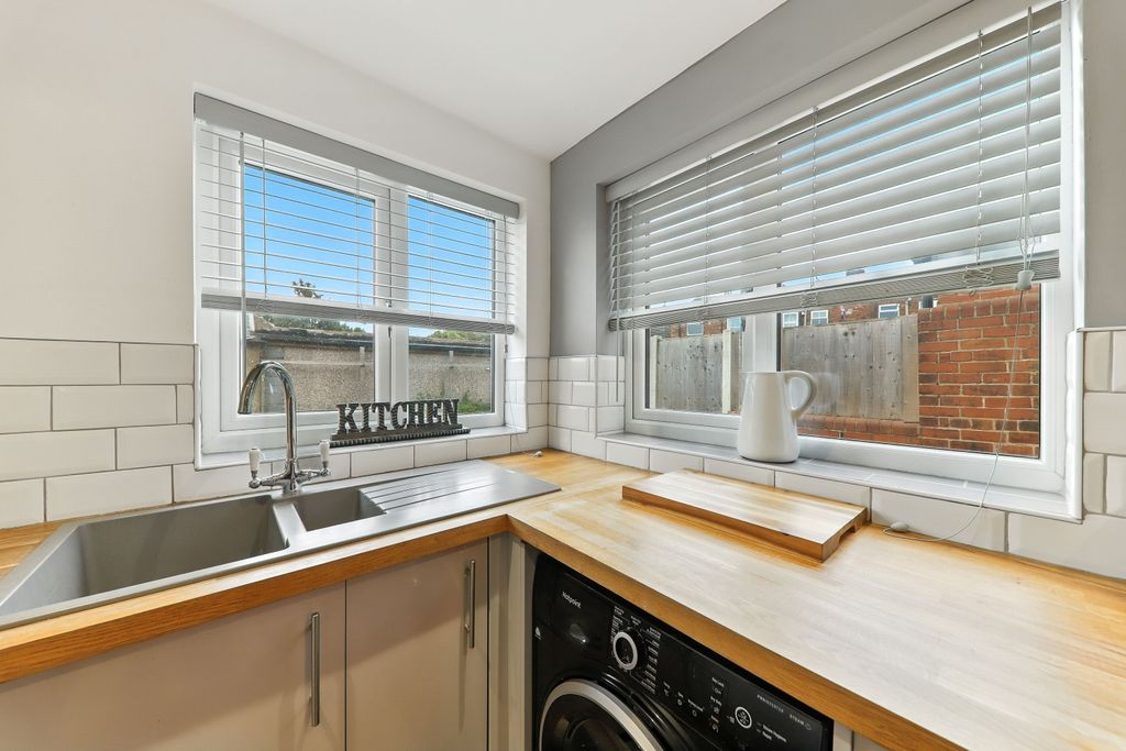 Property photo 3 of 15 Kitchen 1 - Willow Garth - Ewemove Pontefract