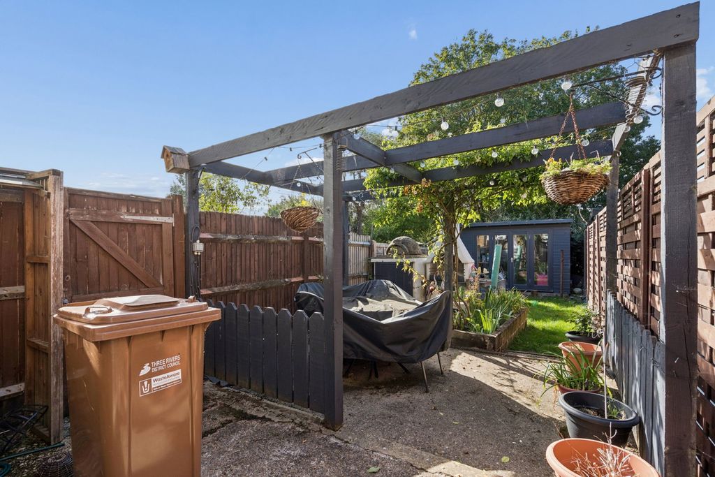 Property photo 3 of 12