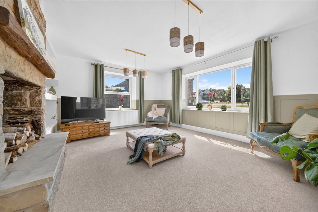Property photo 1 of 21 Reception Room