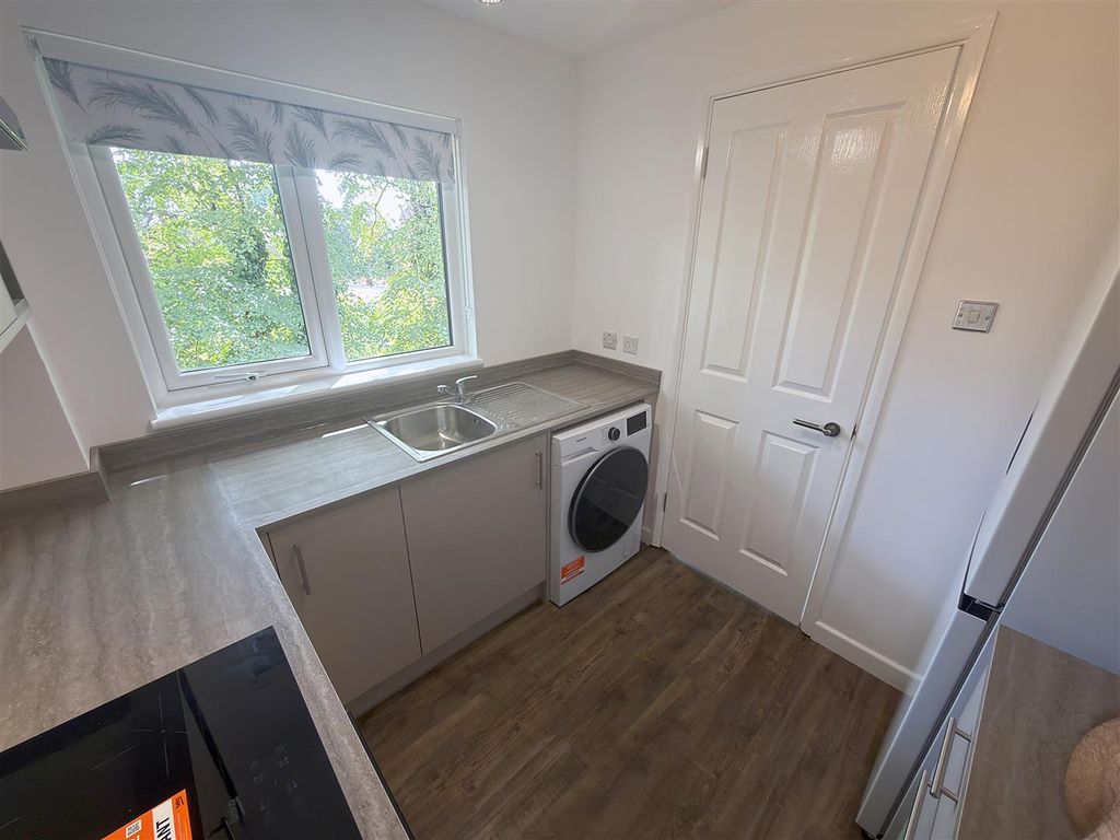 Property photo 3 of 17 Img_1031.Jpg