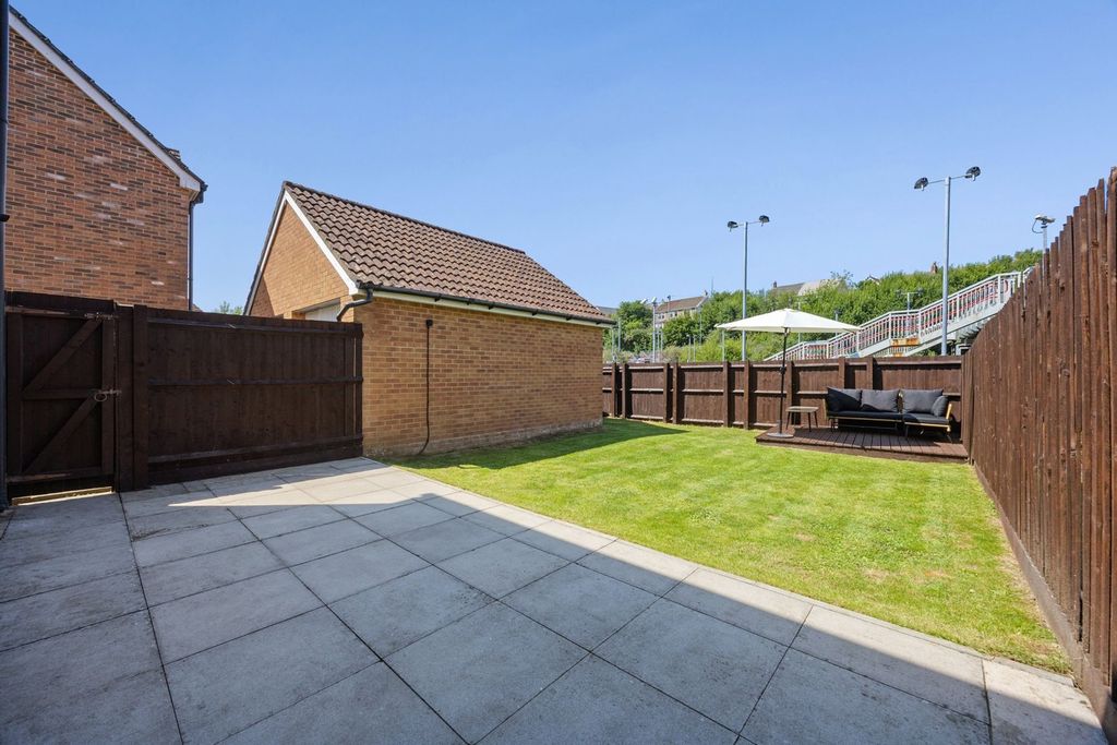 Property photo 2 of 38 Rear Garden