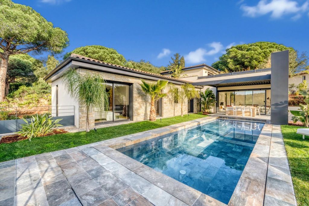 Property photo 3 of 12