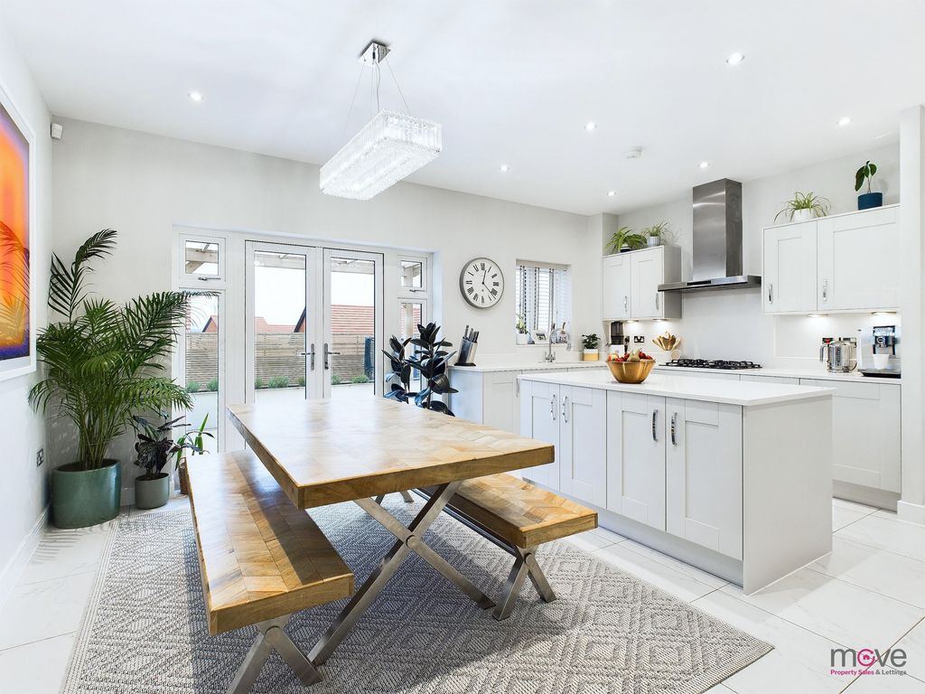 Property photo 1 of 39