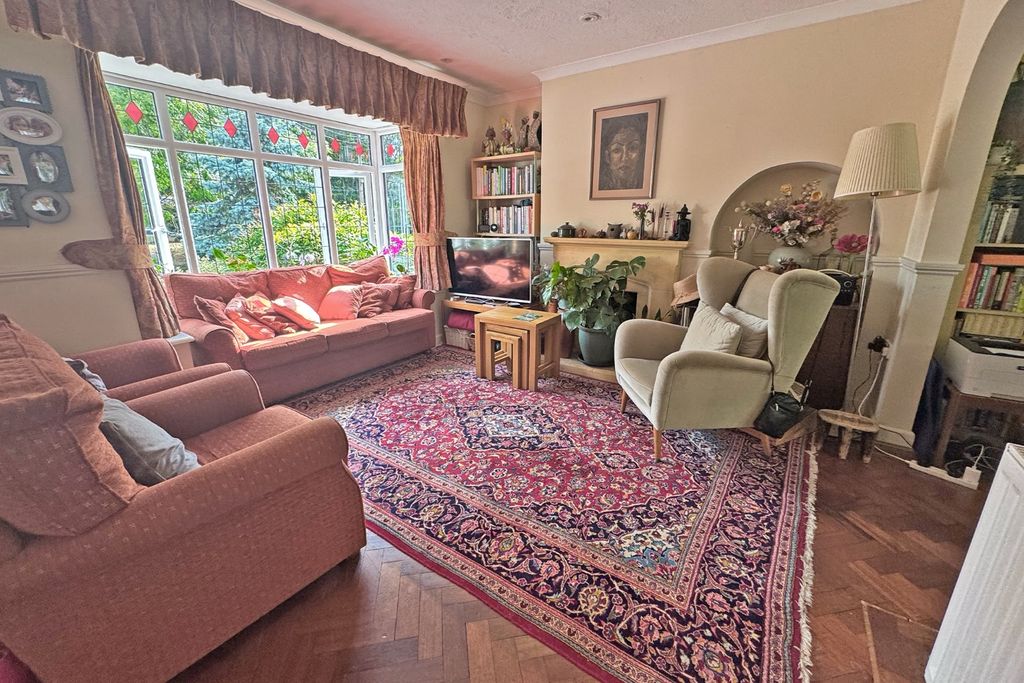 Property photo 3 of 10 4496992