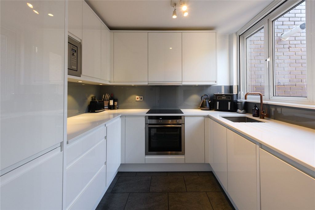 Property photo 2 of 15 Picture No. 08