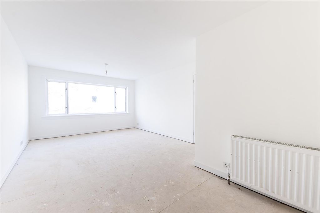 Property photo 3 of 14 MC1_6172-Hdr.Jpg