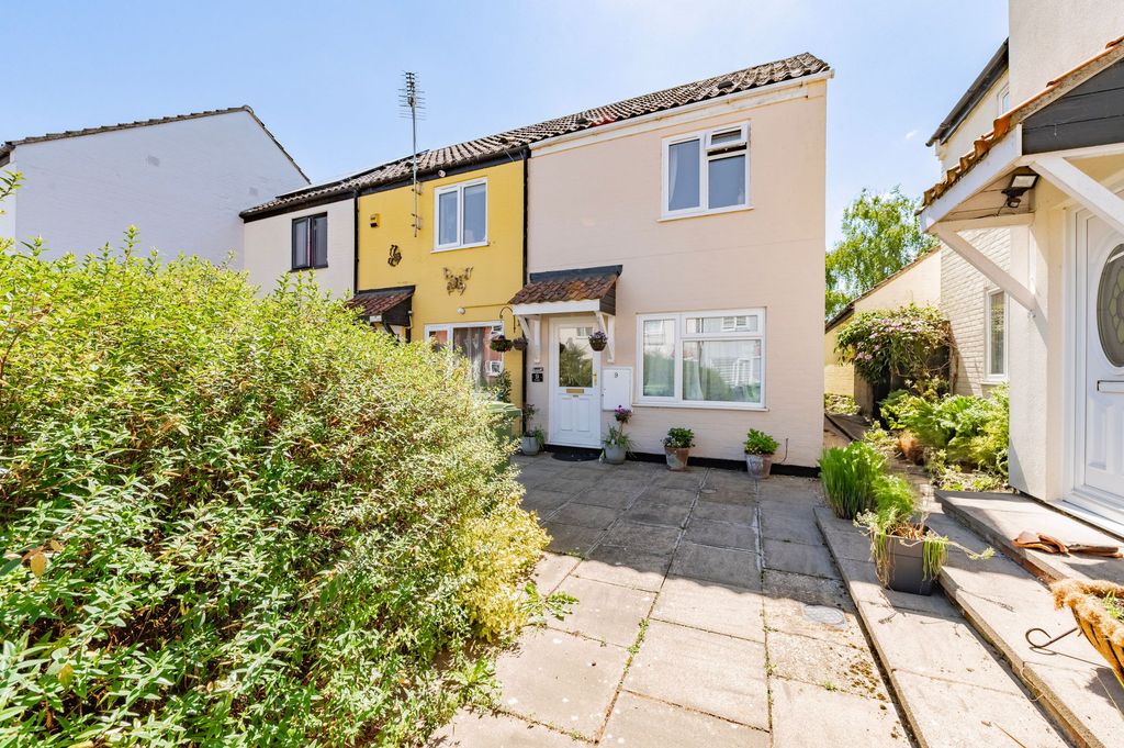 Property photo 1 of 16
