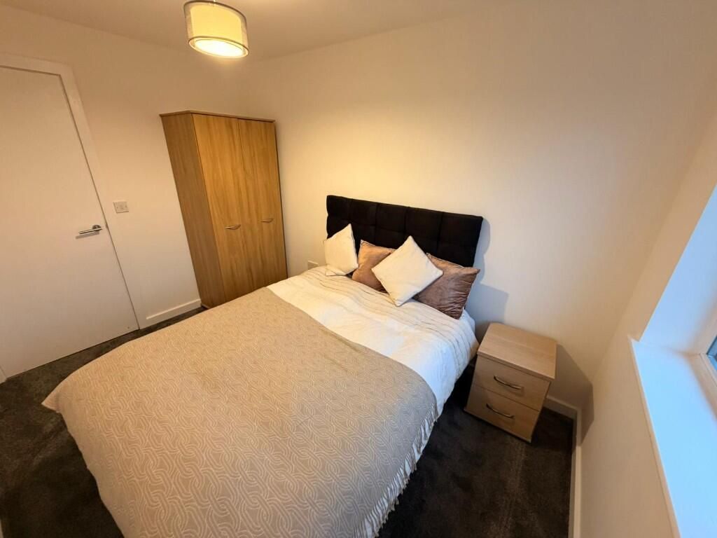 Property photo 2 of 5 Gallery