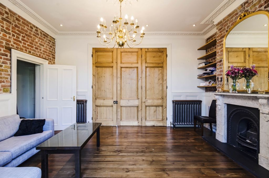 Property photo 3 of 9 Englefield Road