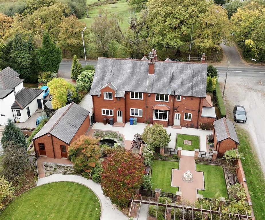 Property photo 2 of 58