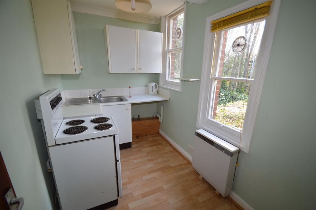 Property photo 3 of 4